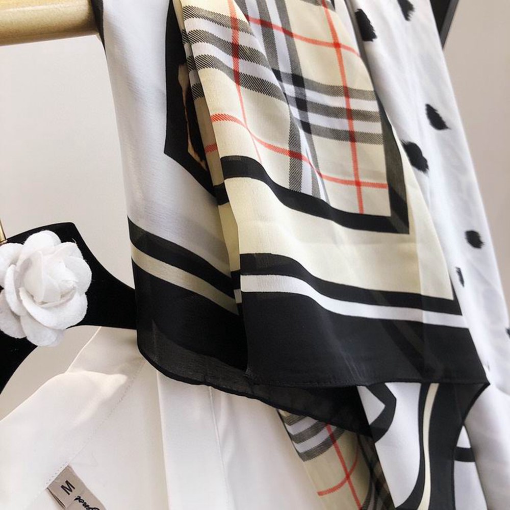 B**rry scarf